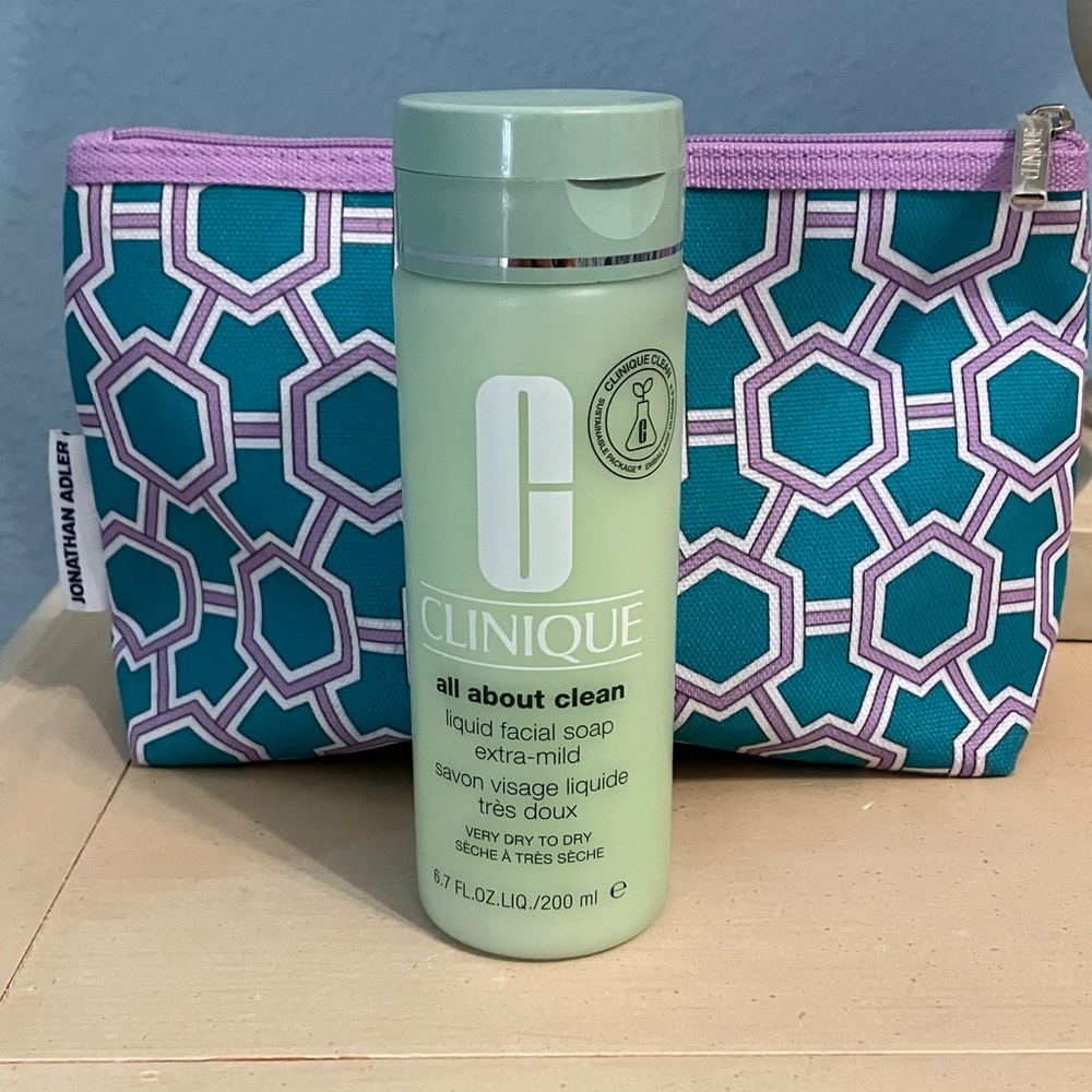 Clinique All About Clean Liquid Facial Soap - Light Green
